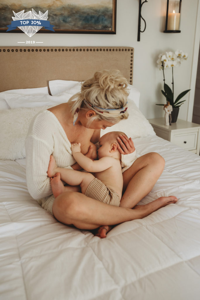 Breastfeeding lifestyle photo session in Annapolis, MD