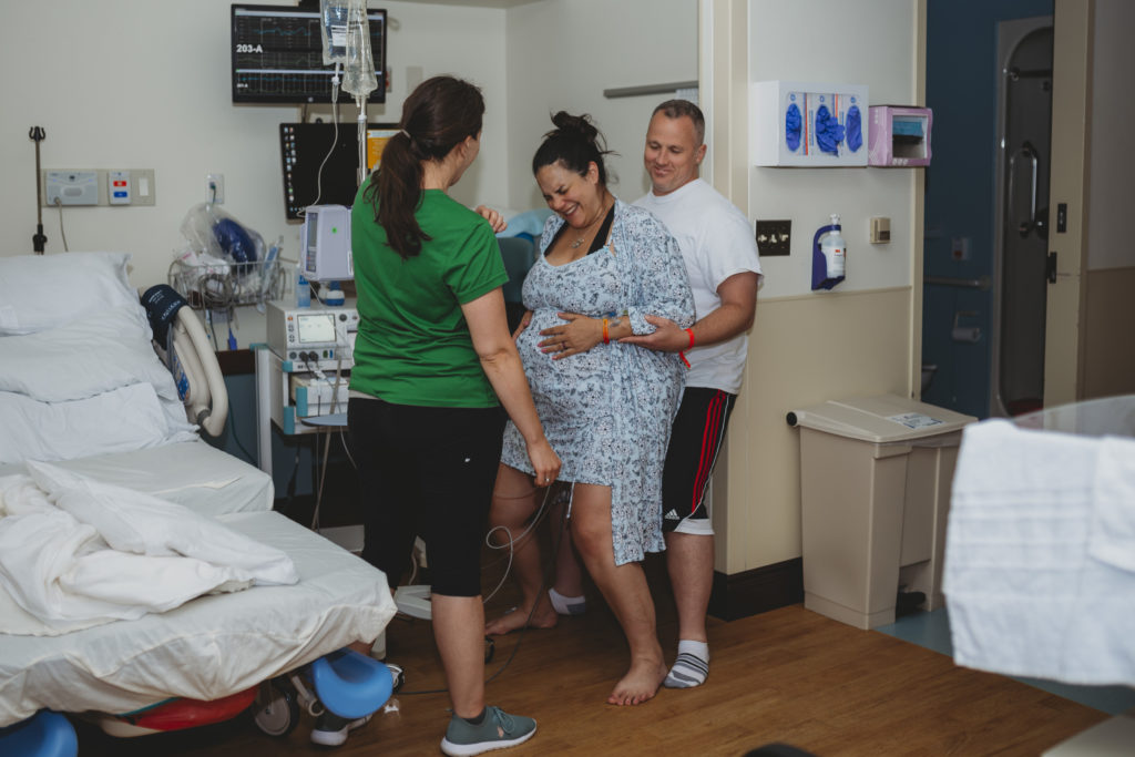 Doula helps mama during birth in Annapolis, MD at AAMC