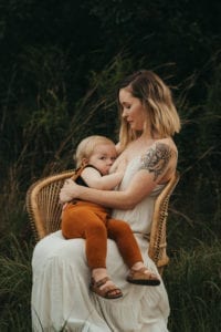 breastfeeding photo session in Tampa, FL by Melanie Amparo Photography
