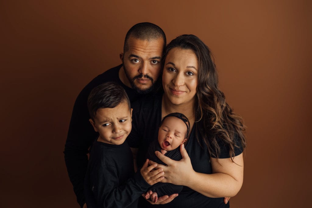 Tampa, FL newborn baby photographer and her family